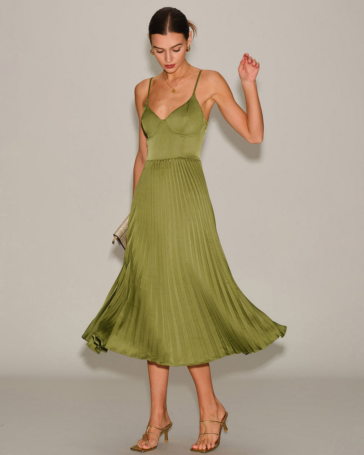 Green Sweetheart Neck Pleated Slip Midi Dress